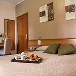 Hotel Adriano